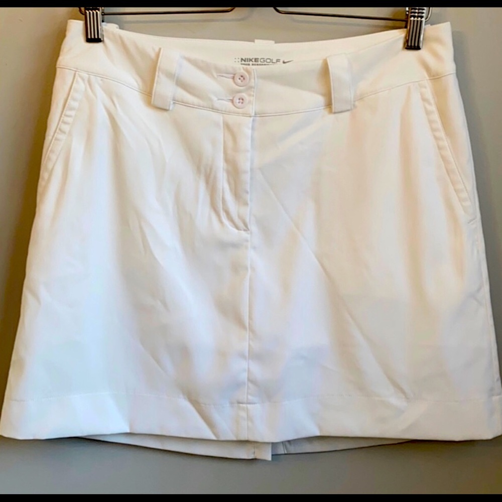Nike Women's Tech Golf Skort SZ 6